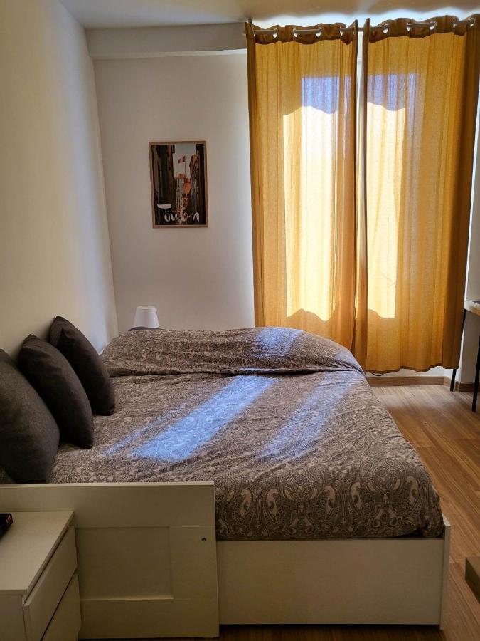 Studio Sur Le Port De Тулон Екстер'єр фото