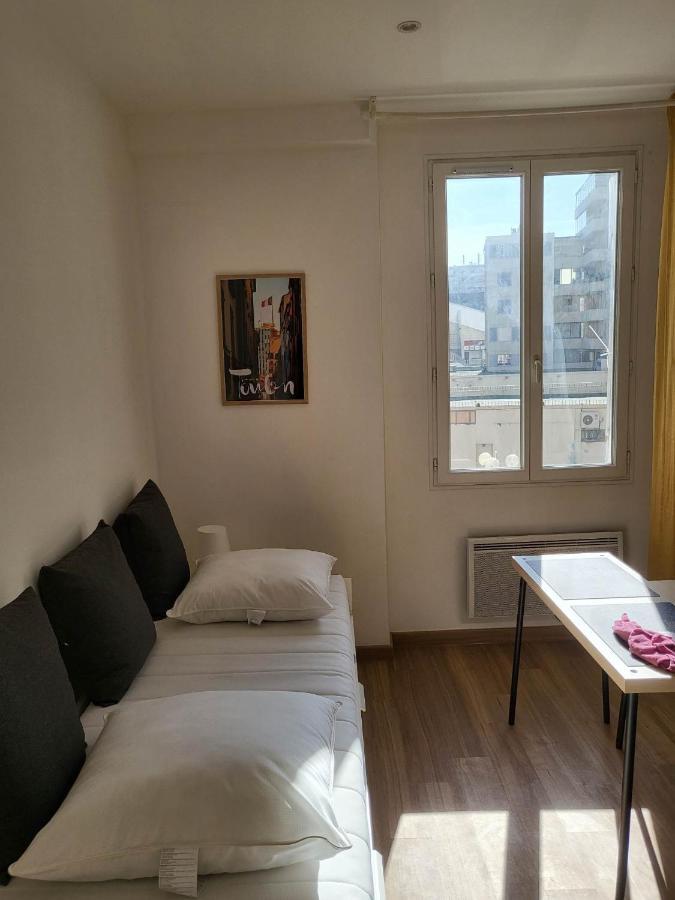 Studio Sur Le Port De Тулон Екстер'єр фото